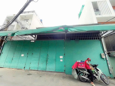 Đất  8x25m  tặng nhà xưởng đường 7m thông đông hưng thuận 43, q12 giá 9 tỷ 0