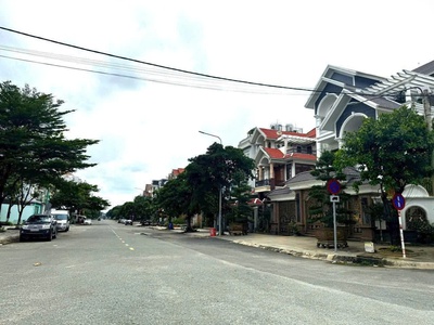 Bán nhà mặt tiền tô ký   vị trí đắc địa nhất khúc sung   dòng tiền 100tr/tháng. 2