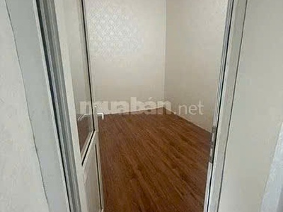 Chính chủ cho thuê nhà nguyên căn 3 tầng ngõ 3 phố đặng văn ngữ, đống đa 2