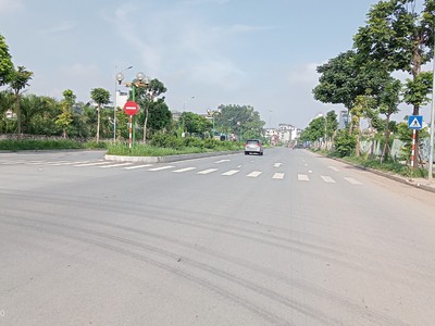 Cần bán biệt thự ngọc thụy   long biên, vị trí siêu đẹp, giao thông cực thuận tiện    diện 0