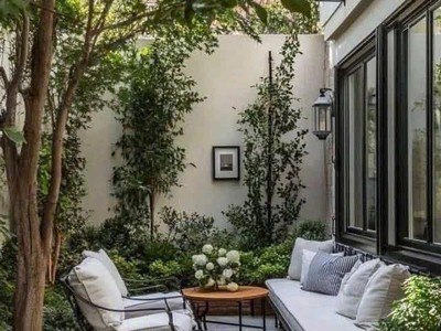 Bán liền kề  trục đường chính hừng  đông, dt 120m- vinhomes đan phượng. giá chỉ 30 tỷ 0