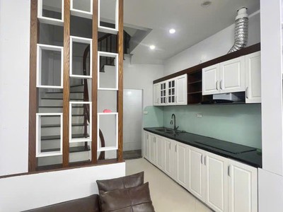 Cổ linh -  đối diện aeon mall- ngõ rộng thoáng - 5.9 t.ỷ 1