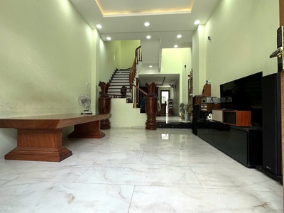 Bán nhà 3 tầng đẹp   đường số 48, hiệp bình chánh, thủ đức   92m    giá 7.9 tỷ 1