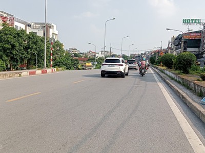 Bán đất tái định cư ngọc thụy - vị trí đẹp, giá tốt   diện tích: 90m    mặt tiền: 5m, giá 32 2