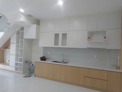 Nhà kiệt ô tô đậu cửa nguyễn nhàn, 63m2, 2 mê đúc, 3pn, hơn 3 tỷ 0