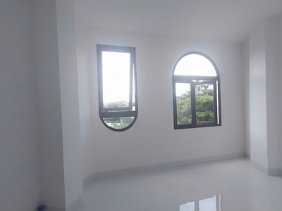 Nhà kiệt ô tô đậu cửa nguyễn nhàn, 63m2, 2 mê đúc, 3pn, hơn 3 tỷ 3