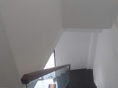 Nhà kiệt ô tô đậu cửa nguyễn nhàn, 63m2, 2 mê đúc, 3pn, hơn 3 tỷ 4