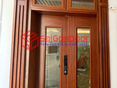 Cửa thép vân gỗ 2