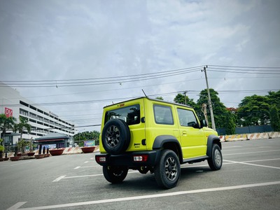 Suzuki Jimny - Hỗ Trợ 100 Thuế Trước Bạ 6