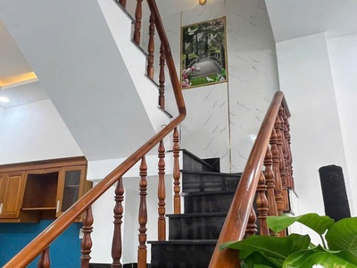 Nhà mới rất rộng 1 trệt 2 lầu ngay bến xe buýt hiệp thành q12 3