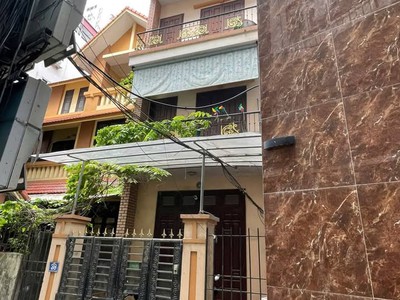 Cần bán gấp nhà 4 tầng x 56m, lô vuông , nở hậu, hai mặt thoáng- Xuân Phương- Hà Nội. 3