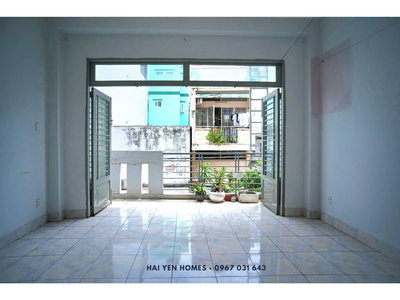 Bán nhà 2 tầng, hẻm xe hơi   Bình Trị Đông, Bình Tân   Giá 5.05 tỷ Diện tích: 4.5 x 14.6m, vuông vức 0