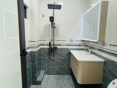 Nhà 5 tầng thang máy nội thất sịn sò ngõ kinh doanh thông tứ tung dòng tiền hàng tháng 4