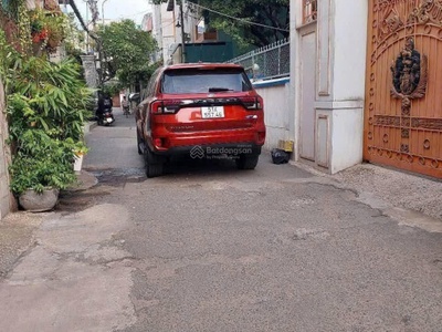 Bán nhà hxh đường lê quang định phường 7 - bình thạnh xây 4 tầng - sân để 2 ô tô 3