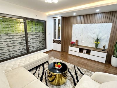 Nhà đẹp ngõ rộng   521 trương định   42m , 5 tầng ở ngay   gần ô tô tránh   giá 8 tỷ 2