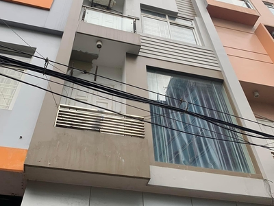 Nhà đức thắng   37m  x 5t   gần hc tài chính   7.9 tỷ 0