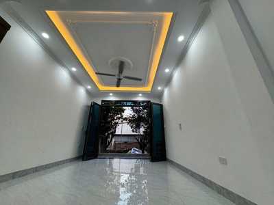Nhà mới tinh tổ 10 yên nghĩa -thiết kế hiện đại -gần chợ, trường học 2