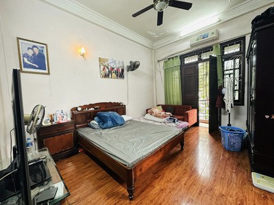 Nhà văn hội - vị trí đắc địa   35m  x 5t   ngõ rộng   7.6 tỷ 1