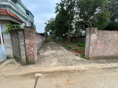 Chính chủ cần bán lô đất đẹp 360m  full thổ cư  - thành phố hà nội 3