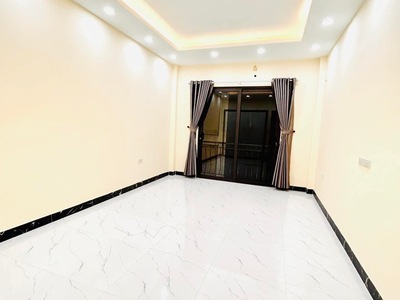 Bán nhà 5 tầng, 3 phòng ngủ, ngọc thụy - long biên - giá 6.350 tỷ - sổ đỏ 2