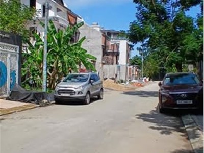 Nhà 2 tầng 75m  4 phòng ngủ ngay vành đai 2 phước long b q9 nhỉnh 5 tỷ 0