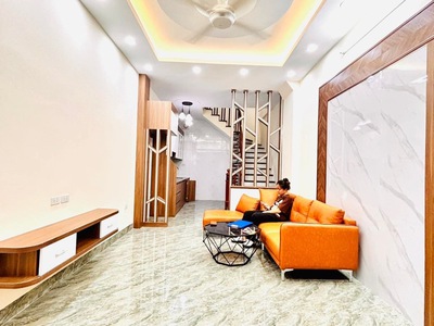 Bán nhà 5 tầng, 3 phòng ngủ, ngọc thụy - long biên - giá 6.350 tỷ - sổ đỏ 0