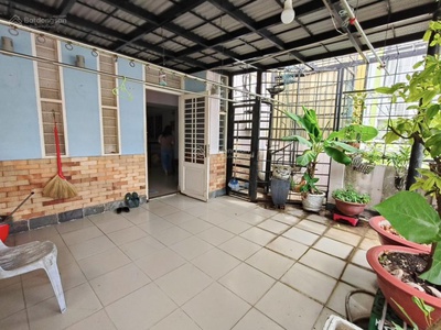Bán nhà hxh đường lê quang định phường 7 - bình thạnh xây 4 tầng - sân để 2 ô tô 4