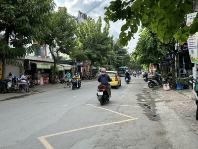 Nhà 2 tầng gần nguyễn duy trinh - p. bình trưng tây - dt: 180m - bán 13 tỷ 1