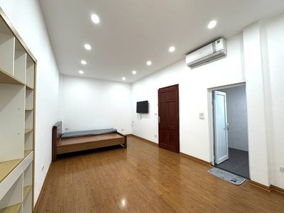 Bán nhà phố hào nam cát linh, ô tô vào nhà, lô góc, 60m , mặt tiền 5.5m   chỉ 16 tỷ 1