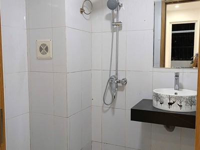 Bán căn hộ tầng trung đẹp giá tốt tại hh4c linh đàm 2