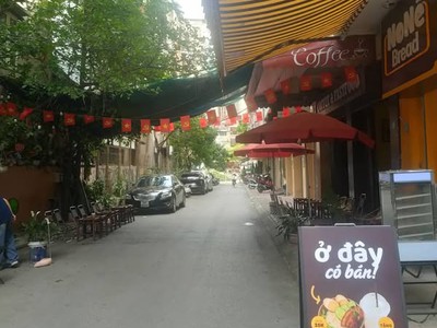 Bán nhà phố xuân thủy   ô tô, kinh doanh   60m , mặt tiền 4.5m, chỉ nhỉnh 17 tỷ 0