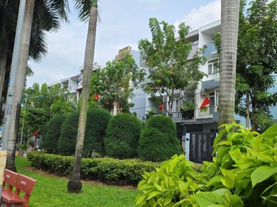 Nhà đẹp 4 tầng khu biệt thự vip bình lợi, q. bình thạnh đối diện công viên, đã hoàn công 0