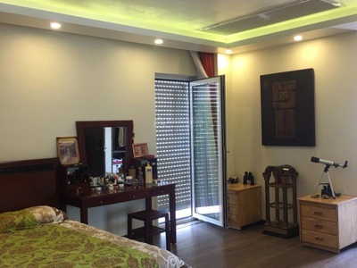 Bán nhà hxh đường lê quang định phường 7 - bình thạnh xây 4 tầng - sân để 2 ô tô 2