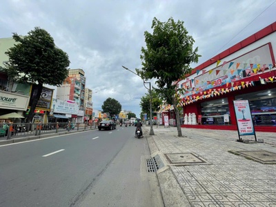 Cho thuê nhà 3mt số 855 quang trung, p8, gò vấp. dt 40x60m trệt lầu, 5000m2 giá 499 triệu 1