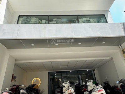 Toà nhà văn phòng đẹp, thang máy hxh huỳnh văn bánh, phú nhuận. 420m2 sàn, giá 21,3 tỷ 0