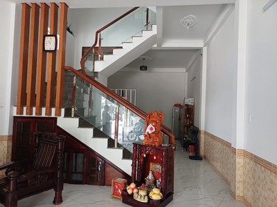 Mt đường 5.5m châu thượng văn, gần chợ hoà cường, 67m2 3 tầng sạch đẹp, 5.x tỷ 0