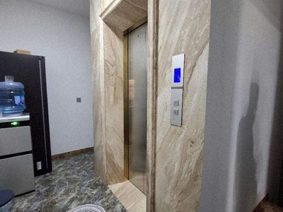  bán nhà 7 tầng thang máy phố trạm, long biên dt: 100m , mặt ngõ ô tô tránh . giá: 26.5 tỷ. 2