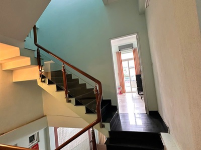 ♪ nhà kiệt ô tô thẳng sát mt nguyễn hữu thọ, gần duy tân, 56m2, 3 tầng đúc, 3pn 0