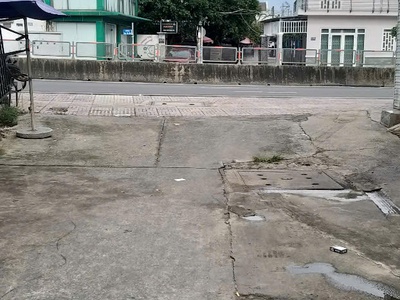 Nhà đẹp, thiết kế hiện đại, đúc thật 4 tầng, nằm trong khu dân cư...