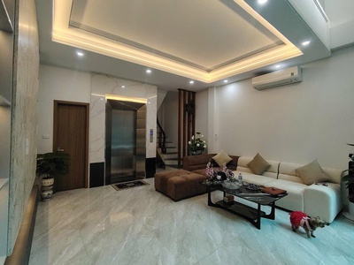 Hiếm - lõi bồ đề - lô góc - 7 tầng thang máy - ngõ ô tô vf3 - full nội thất - ở ngay 1
