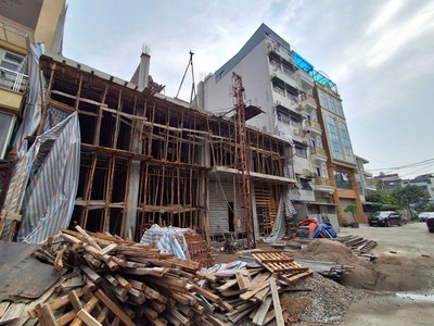 Bán tòa nhà 7 tầng có thang máy   trung tâm ngọc thụy   đường 25m   gara ô tô   giá chỉ 24,8 2