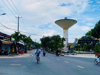 Bán nhà mặt tiền trung tâm tp trà vinh   có sổ hồng riêng   đối diện công viên 4