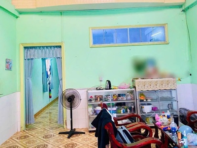 Bán nhà mặt tiền trung tâm tp trà vinh   có sổ hồng riêng   đối diện công viên 3