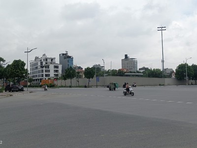 Bán đất đẹp ngọc thụy   ô tô 7 chỗ vào nhà   gần phố, gần trường, gần hồ   vị trí: ngọc thụy, 1