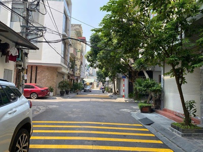 Nhà biệt thự pháp - 4 tầng - thang máy - vỉa hè rộng - oto tránh - 135m 4