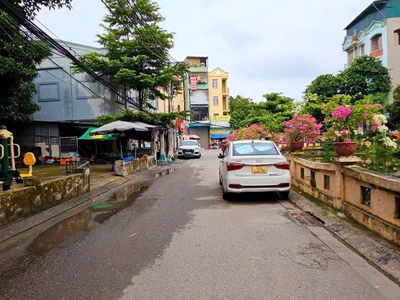 Bán đất phú diễn 66m2,mt 6.7m,lô góc,ngõ thông ôtô tránh,kinh doanh sầm uất,14.4tỷ 0