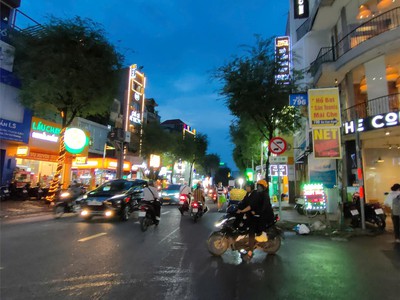 48m2, 3 tầng ở ngay, ngang 3.8m, hẻm 392 cao thắng, kẹt vốn bán gấp 4