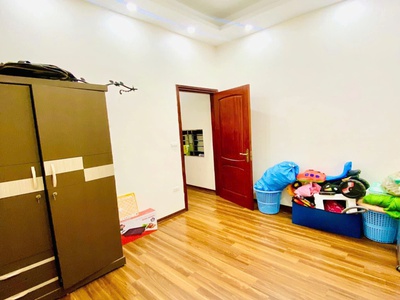Bán nhà sổ đỏ mặt ngõ 25 Vũ Ngọc Phan, 60m2, ô tô tránh, kinh doanh 2