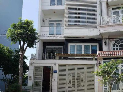  chính chủ bán gấp nhà 5 tầng full hoàn công   giá cực tốt 0