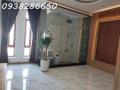 Trung tâm quận 12  - khu phân lô cao cấp - đường nguyễn ảnh thủ -  hẻm xe hơi  - 5 lầu  - 5pn -  1 1